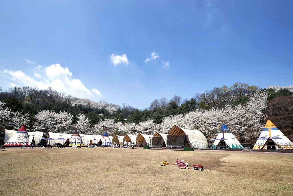 그랜드 워커힐 서울, 캠핑 인 더 시티, 봄 전경, Grand Walkerhill Seoul, Camping in the City, Spring